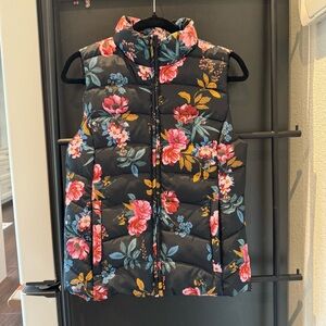 Loft puffy vest black floral, size XS